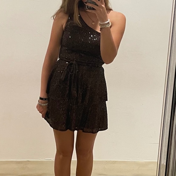 homecoming/formal dress - Picture 1 of 2